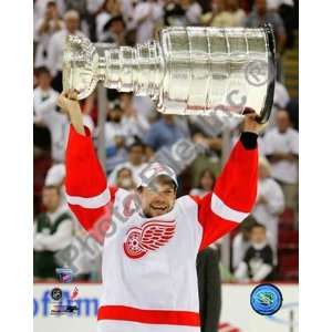  Nicklas Lidstrom with the Stanley Cup in Game 6 of the 