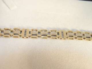 10K 2 Toned Gold 20 Diamond 0.30TDW Fancy Bracelet   19.47 grams 