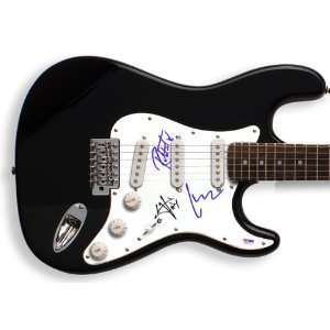  METALLICA Signed IN PERSON Autographed Guitar PSA/DNA COA 