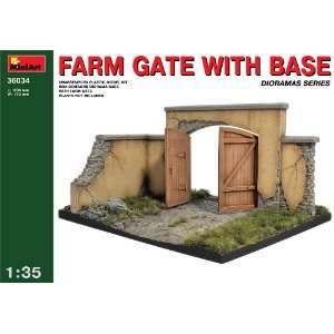  36034 1/35 Farm Gate Diorama Base w/Bonus Figure Set Toys 