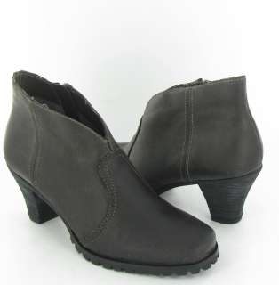 Soft Walk Dakota Black Ankle Boots Womens 9N NEW  