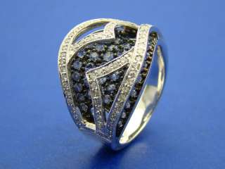 43 Ct Blue Sapphire Diamond Cocktail Ring, 14 k gold  