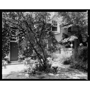  Photo The Quarters, Miss Doggetts House, Fredericksburg 