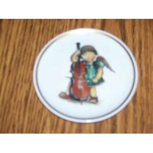   Museum Miniature Plate, Angel Playing Cello 1983 