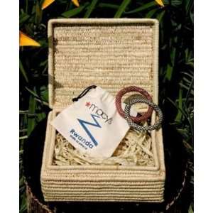  Rwanda Uphold Box with Bracelets Gift Set