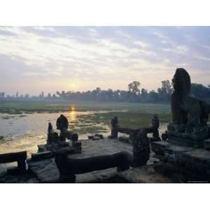  Sras Srang (Royal Bathing Pool) Reservoir, Ankor, Thailand 