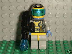 LEGO SPACE MINIFIG UNITRON CHIEF W RARE PRINTED HELMET  