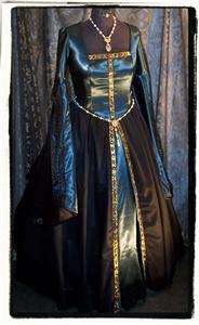 Renaissance costume dress Mardi Gras Tudor Gown B 42  