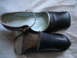 THESE ARE BEAUTIFUL AUDLEY NAVY SILVER TRIM MARY JANES FUNKY SHOES 6 B