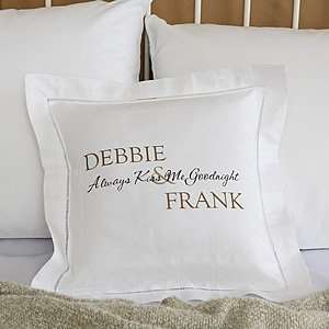  Romantic Couples Personalized Linen Pillows   Kiss 