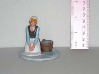 Disney PVC Figure Cinderella Scrubbing Floor w Bucket  