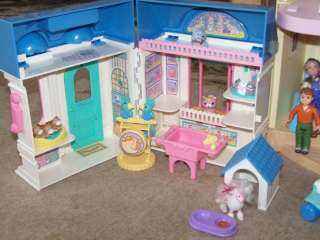BEST LOT ON  FISHER PRICE Loving Family Sweet Sounds Dollhouse 