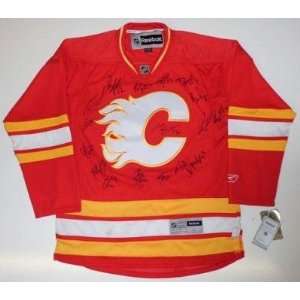  2011 Calgary Flames Team Signed Jersey Iginla Kiprusoff 