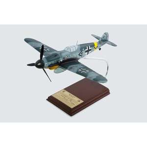   Me 109E Sig. Series 1/24 Scale Model SIGNED by Gunther Rall NEW  