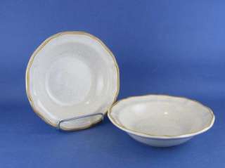 Mikasa Garden Club 2 Cereal Soup Bowls Embossed Scallop  