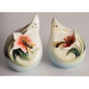 Franz Porcelain Bee & Apple Blossom flower Design Salt and Pepper 