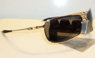 Oakley Sunglasses Crosshair 2.0   Polished Chrome   Grey Polarized 