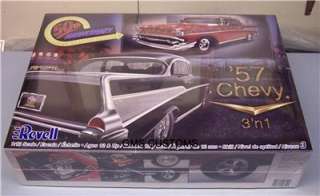 Revell 1957 Chevy 50th Anniversary 3 in 1 FSMIB 112  
