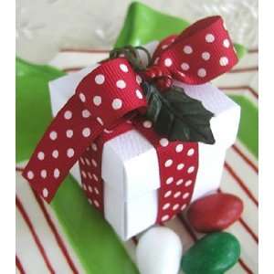    Holly & Berries Favor Box   Set of 10