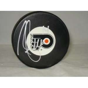  Autographed Ian Laperriere Puck   NHL JSA   Autographed 