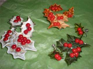VINTAGE HOLLY BERRY XMAS 10 PIN SET 3 EARRING SIGNED ART JJ MYLU GERRY 