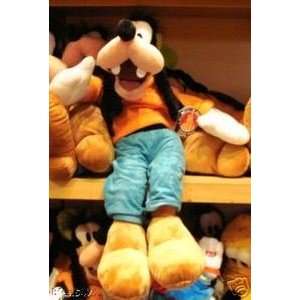  Disney Goofy Plush Toy   15in Toys & Games