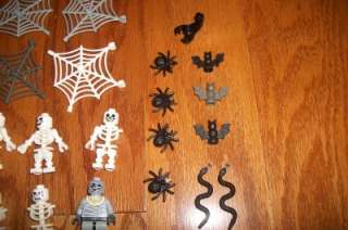 LEGO SKELETON MUMMY ZOMBIE MINIFIGURE SPIDERWEB SPIDER WEB SNAKE BAT 