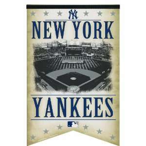 MLB New York Yankees Premium Felt Banner 17 by 26   Stadium
