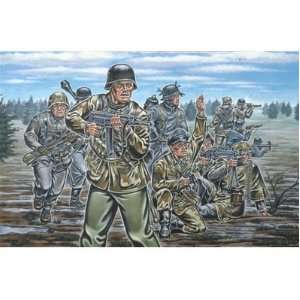  Revell 172 German Infantry WWII Toys & Games