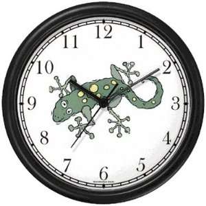  Gecko Animal Wall Clock by WatchBuddy Timepieces (Hunter Green 