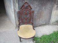 Victorian Walnut Slipper Chair  