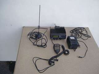 ICOM IC V8000 VHF TRANSCEIVER HAM RADIO 75 WATT MICROPHONE & EXTRAS 