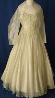 Imagine yourself in this gorgeous evening ball gown dress . The