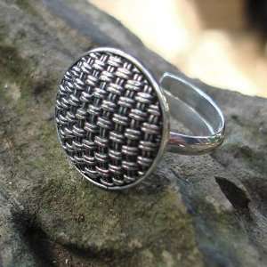  Gaiam Silver Woven Ring