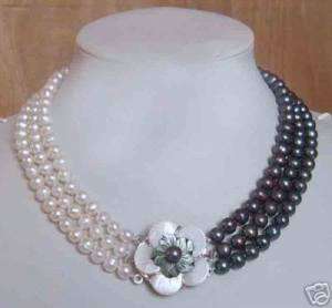 3row white & black pearl necklace shell flower clasp  