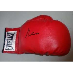   Ali Glove PSA/DNA   Autographed Boxing Gloves 