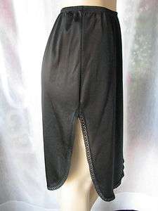Vintage VANITY FAIR Black Half Slip size MED L made in the USA  