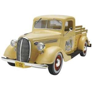   25 1937 Ford Pickup Street Rod 2n1 Truck Model Kit Toys & Games