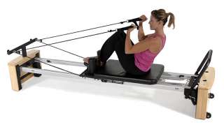 Stamina AeroPilates Pro XP 557 Home Pilates Reformer with Free-Form Cardio  Rebounder : : Sports & Outdoors