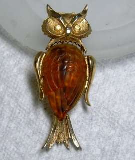 Large Vintage Gold Tone Molded Lucite OWL Pin Brooch  