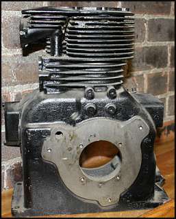 Briggs and Stratton Cylinder Engine Block #395668 10hp Horizontal Cast 