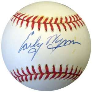 Early Wynn Autographed Ball   AL PSA DNA