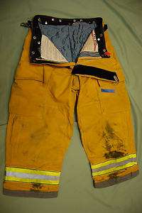 GLOBE GX 7 FIREFIGHTER TURNOUT PANTS 32 34x26 (#81)  