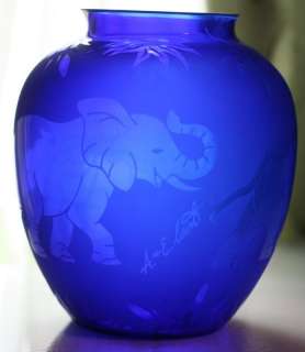 Arthur Court Large Etched Glass Blue Elephant Vase 1993  