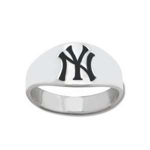  New York Yankees Logo Mens Enamel Band Ring (Size 12 