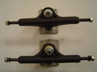 NOS Gullwing Slick 850 8.5 Skateboard Trucks BLK/SLVR  