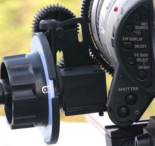 The Follow Focus Moves on the Normal direction when bottom drive gear 