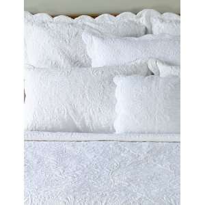    Amity Home Matelasse White Queen Sized Quilt